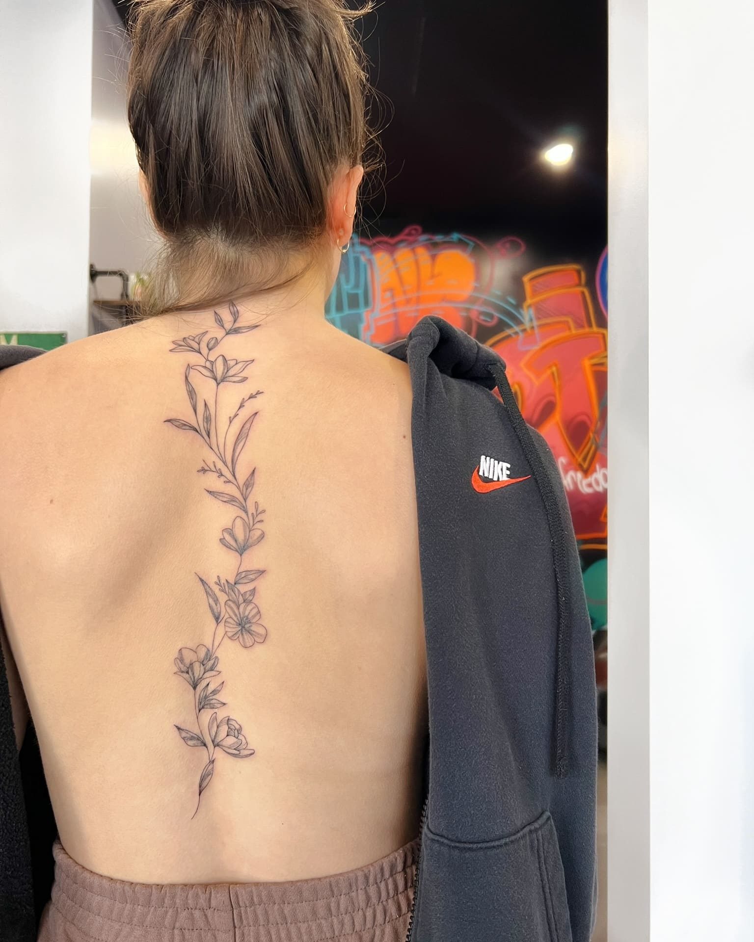 fine line flower tattoo design/ tatouage de fleurs, floral tattoo design/ illustrations florales