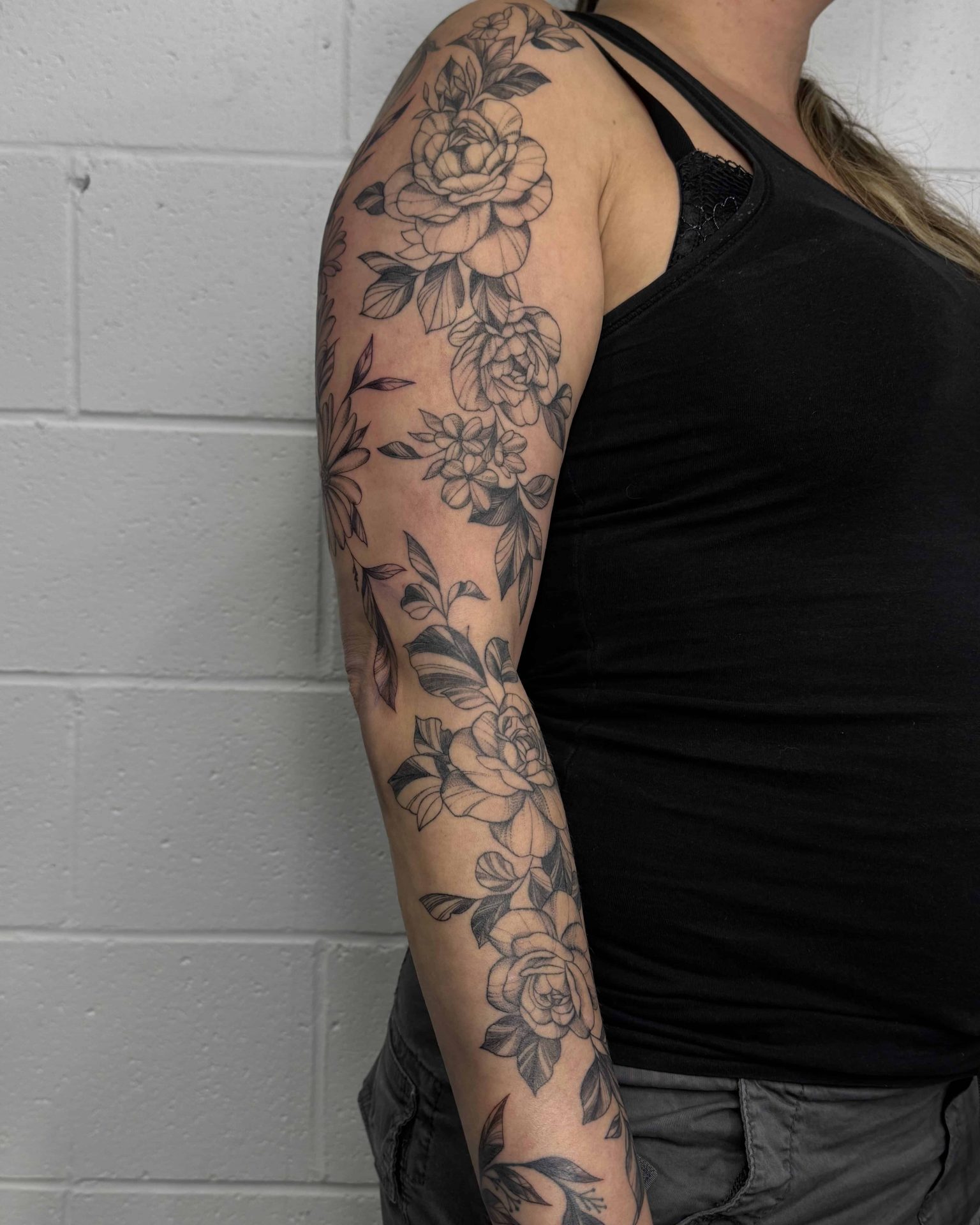 manchette florale tatouage