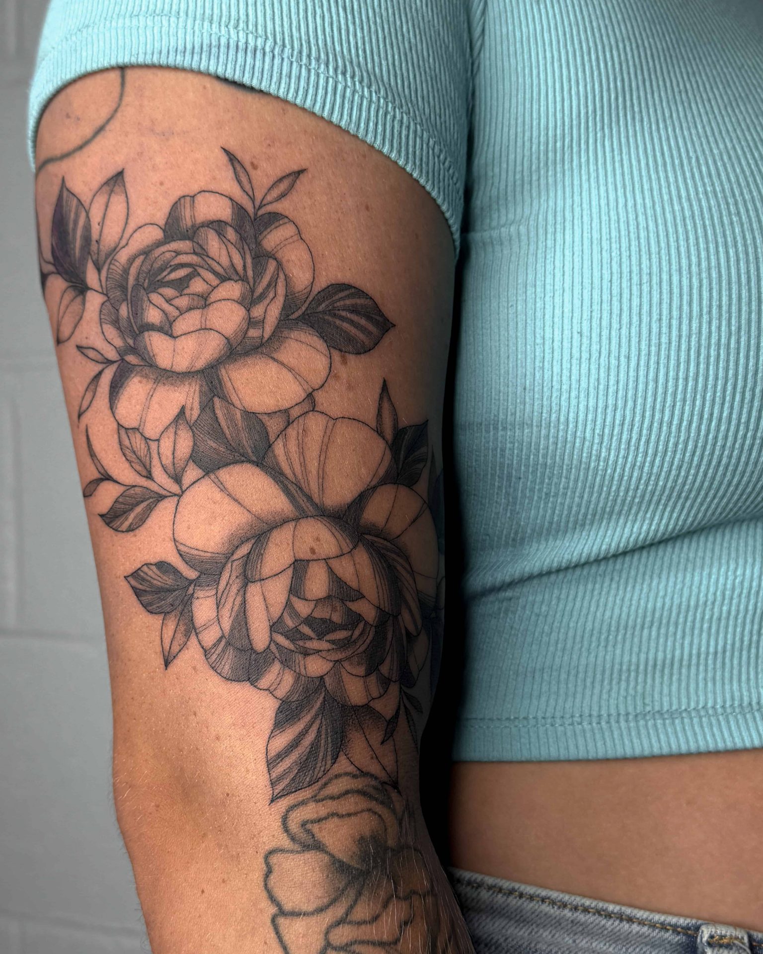 tatouage floral bras