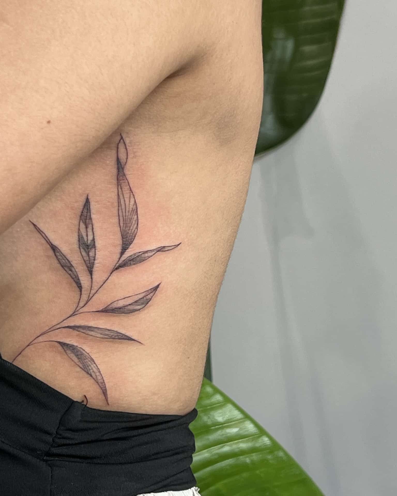 tatouages réalistes floraux tatouages minimalistes floraux